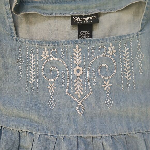 Wrangler Retro Women's XL Denim Top Blouse Embroidered Boho Western Cotton - Picture 4 of 7
